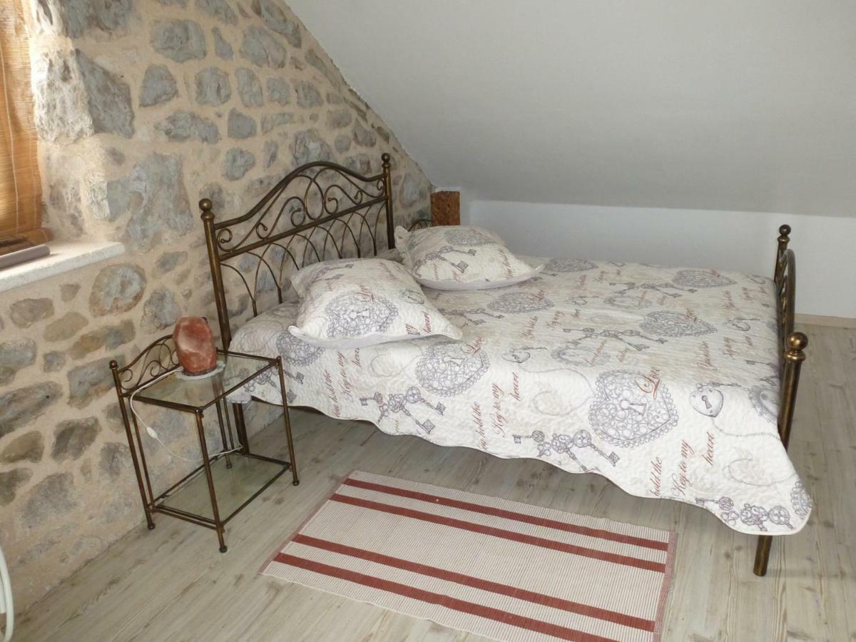 فيلا Kuca Za Odmor Viola Živogošće المظهر الخارجي الصورة